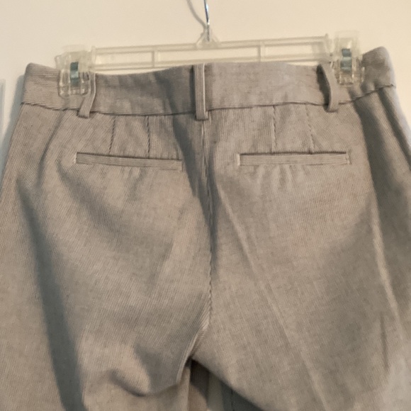 So Cute! Talbots Petite Newport Pant Size 4P. Grey & White Pin Stripe. Preowned - Picture 4 of 8